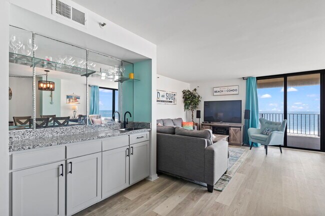 Building Photo - 1425 S Ocean Blvd