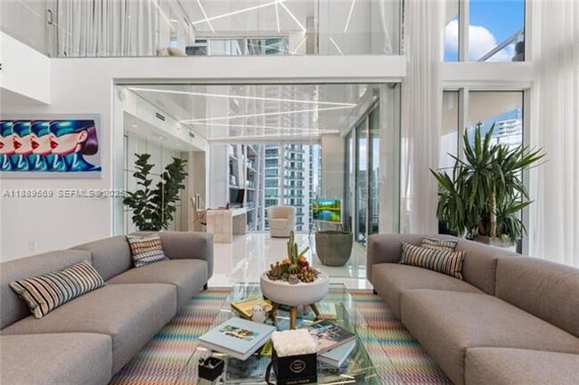 Building Photo - 1040 Biscayne Blvd