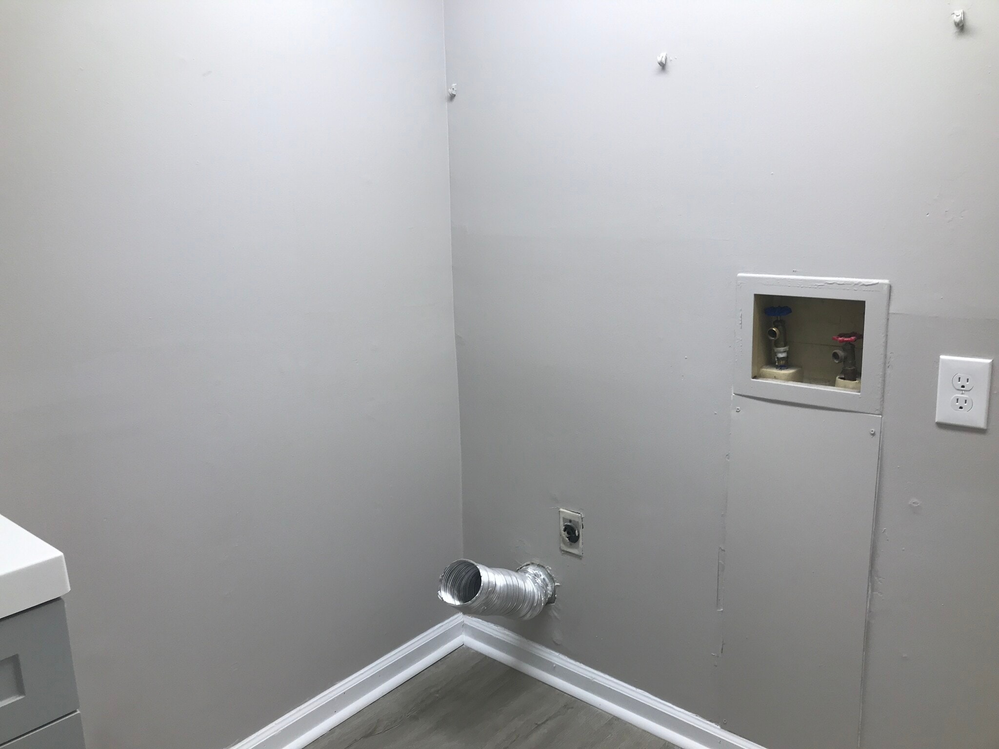 Washer and Dryer Hook Up - 1110 Broad St