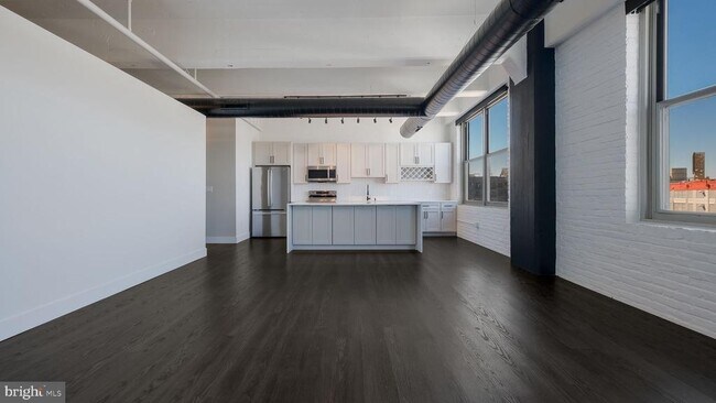 Building Photo - 444 N 4th St