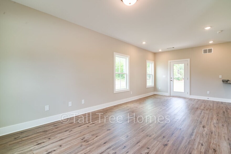 Building Photo - 5 Mink Hollow Ct