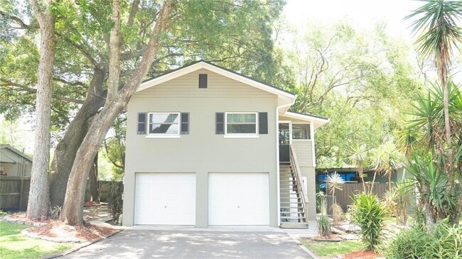 Primary Photo - 2116 Henderson Dr