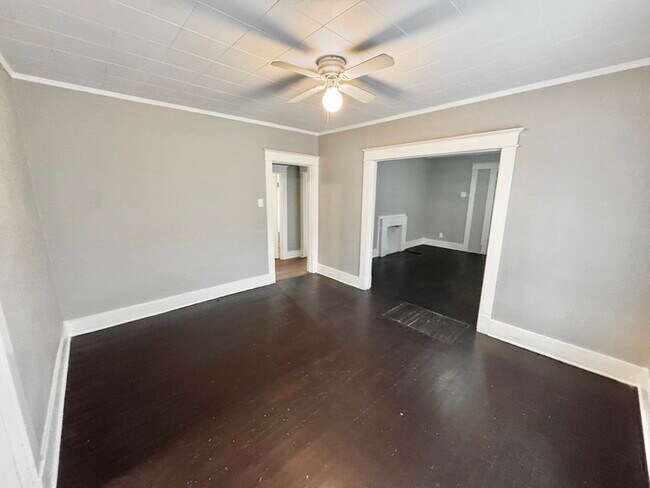 Building Photo - 3338 Coleman Ave