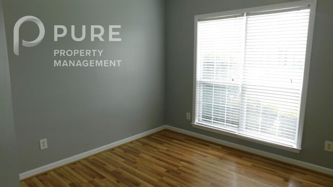 Building Photo - 632 Forest Lakes Dr