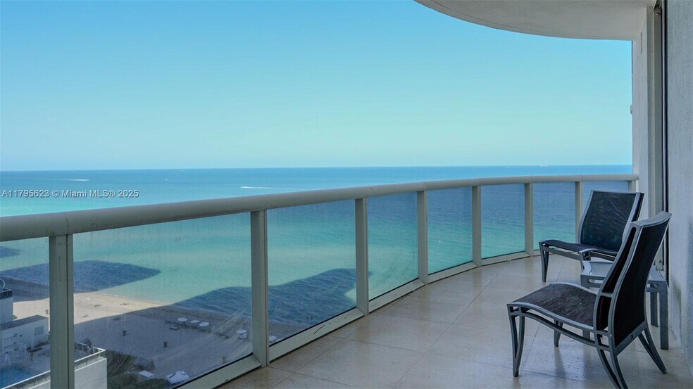 Building Photo - 15901 Collins Ave