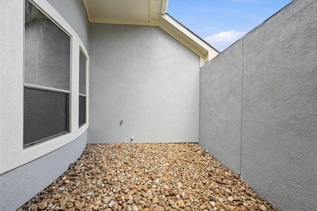 Building Photo - 23239 Parsons Landing Dr