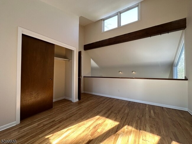 Building Photo - 54 Water St