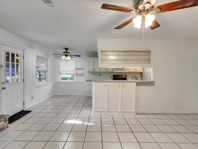 Building Photo - 15443 W Willowwind Cir