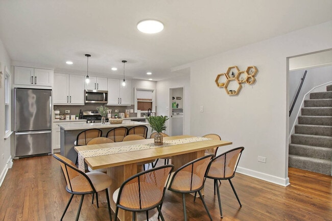 Building Photo - 1104 Elizabeth St