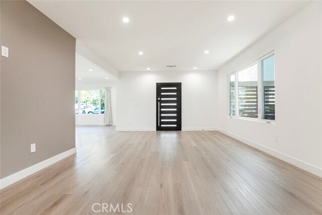 Building Photo - 528 Spencer St