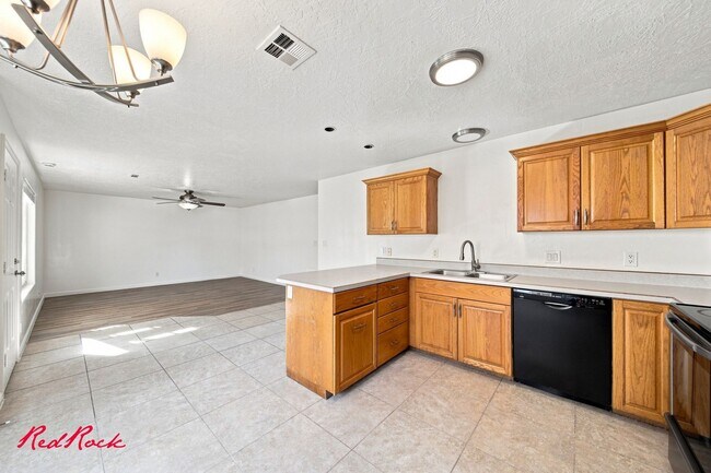Building Photo - 1301 W Indian Hls