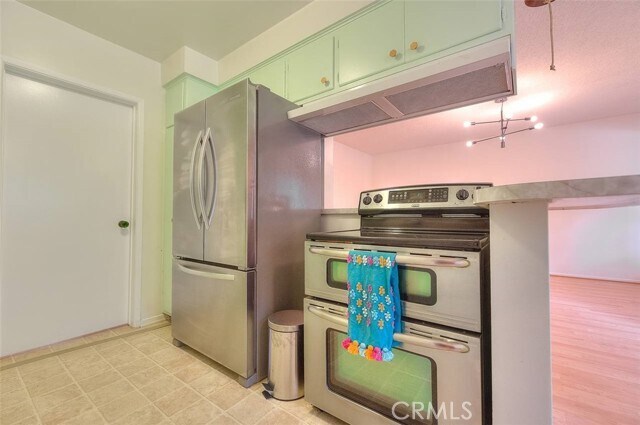 Building Photo - 504 S Euclid Ave