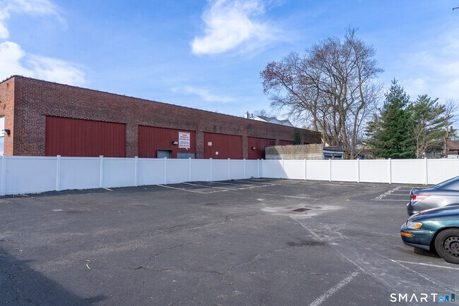 Building Photo - 259 Laurel Ave