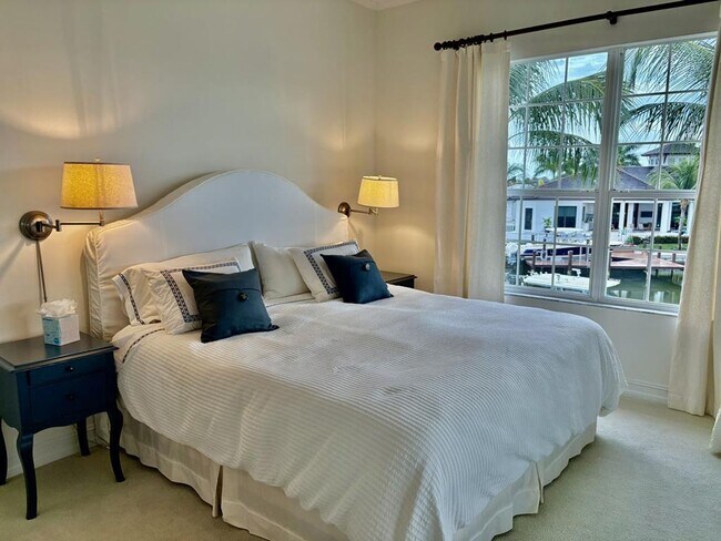 Building Photo - home