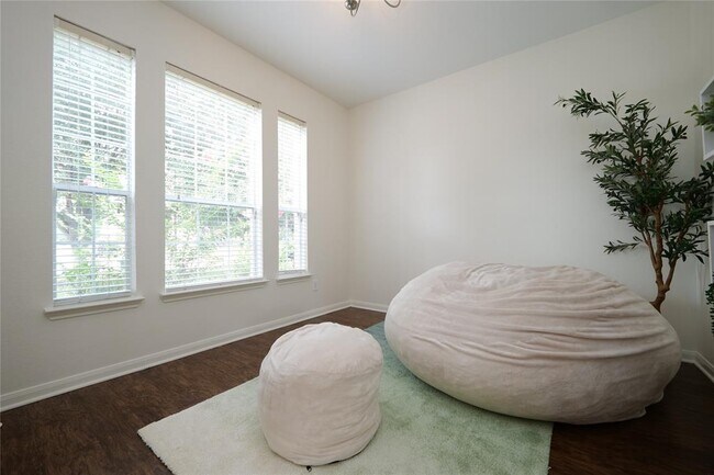 Building Photo - 1203 Lavender Shade Ct