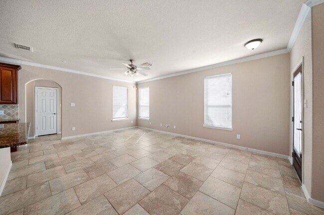 Building Photo - Exceptionally well-maintained Sterling Ridge Townhome boasts an array of desirable features!