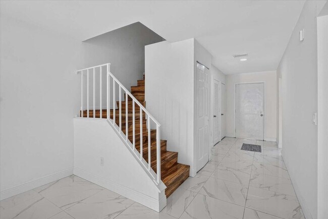 Building Photo - 21682 Cypress Rd