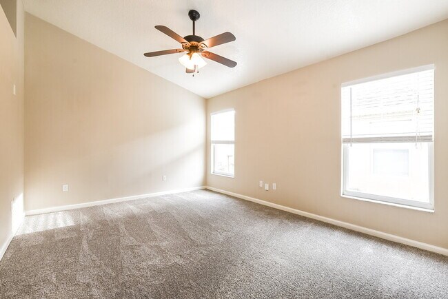 Building Photo - 2856 Snowy Owl Ct