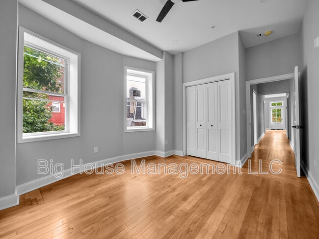 Building Photo - 707 Druid Park Lake Dr