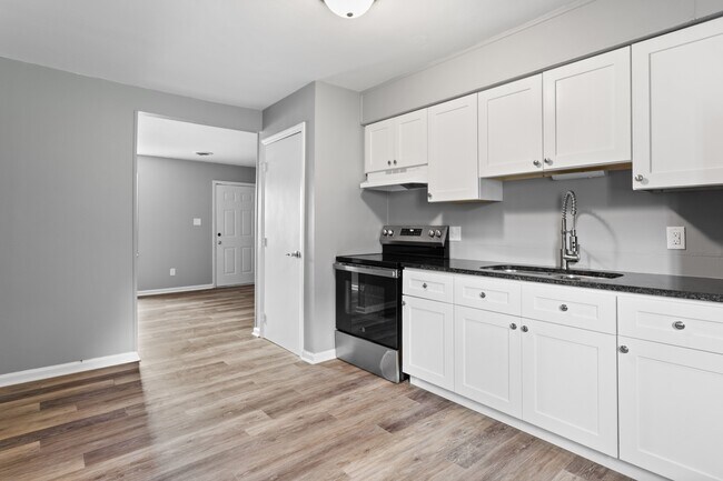 Building Photo - 1403 Sportsman Trail