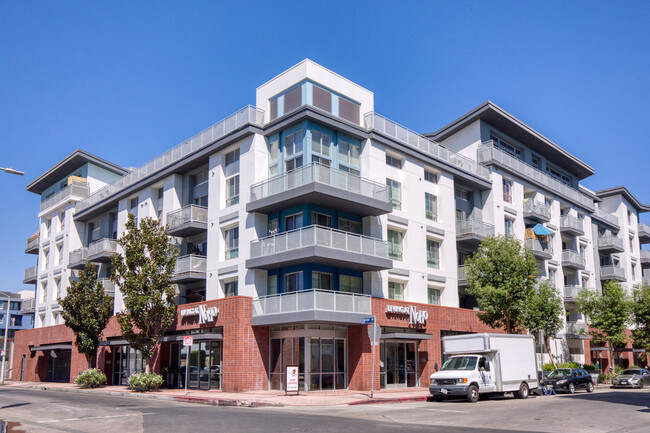 Building Photo - 11023 McCormick St