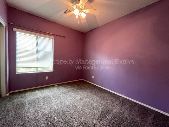 Building Photo - 2825 E Trigger Way