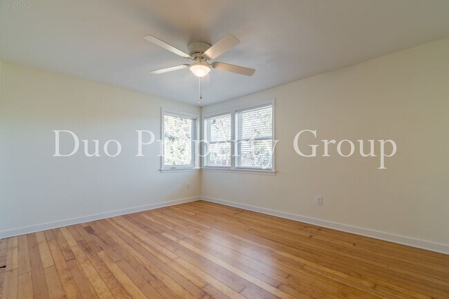 Building Photo - 8th Street