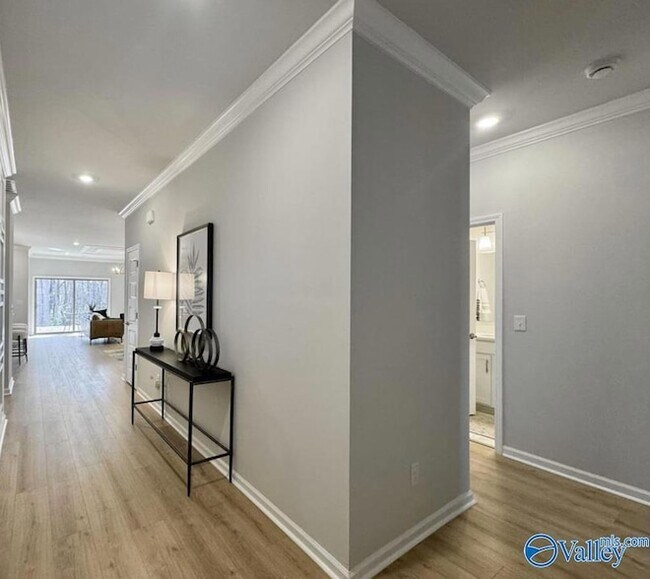 Building Photo - 18048 Longleaf Dr