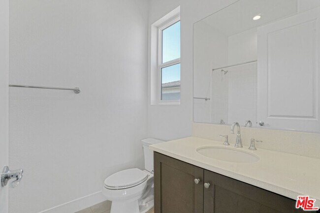 Building Photo - 20534 Edgewood Ct