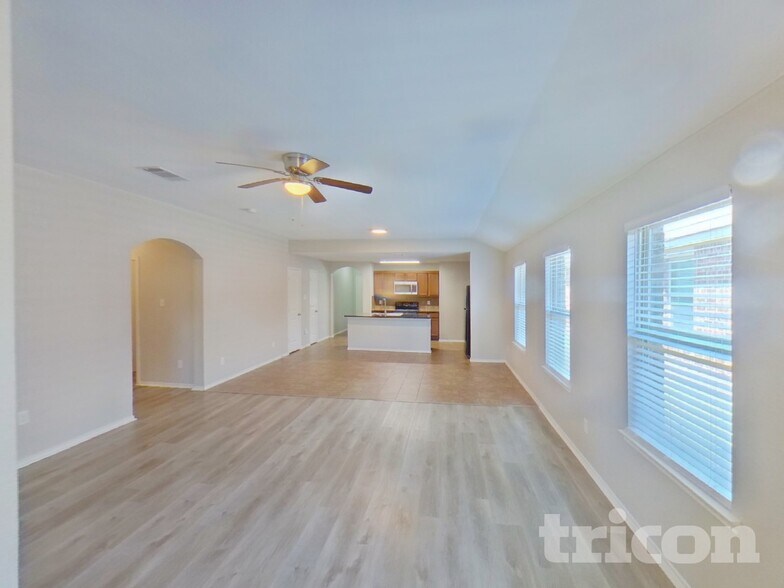 Building Photo - 1062 Churchill Dr