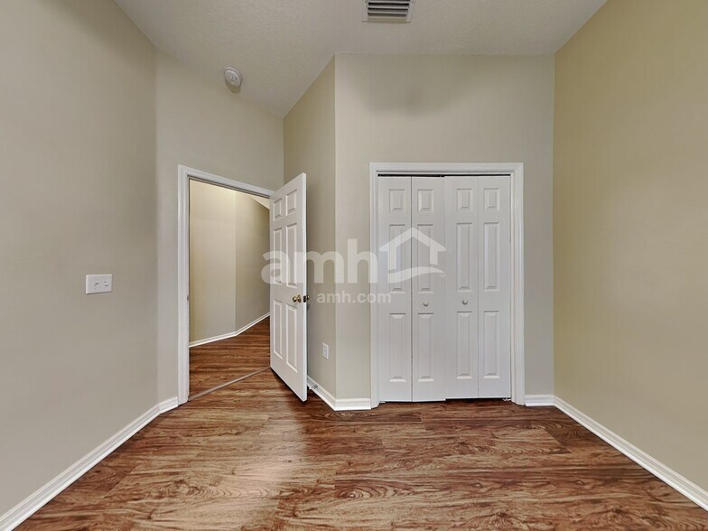 Building Photo - 17004 Falconridge Rd