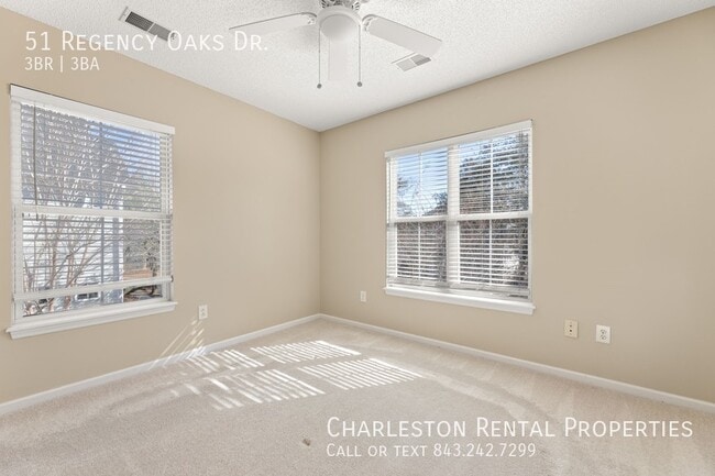 Building Photo - 51 Regency Oaks Dr