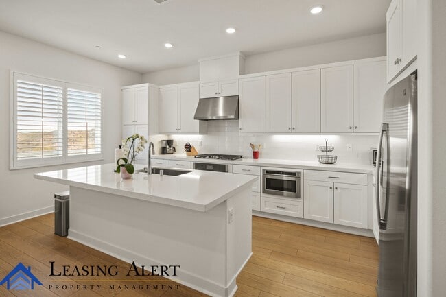 Building Photo - 26773 Laurel Mountain Lp