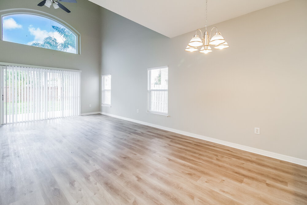 Building Photo - 2034 Meadow Pond Way