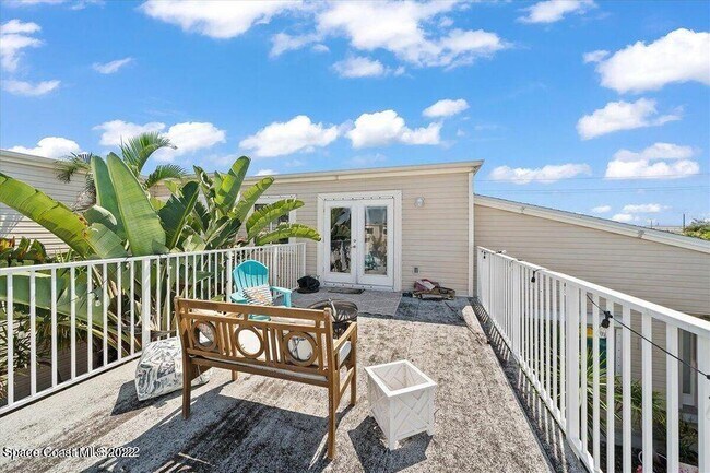 Building Photo - Satellite Beach/Indian Harbour Beach Townhouse