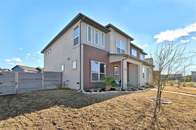 Building Photo - 5309a Baythorne Dr