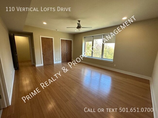 Building Photo - 110 Vertical Lofts Dr