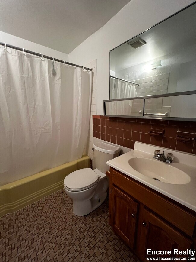 Building Photo - 33 Lancaster Terrace