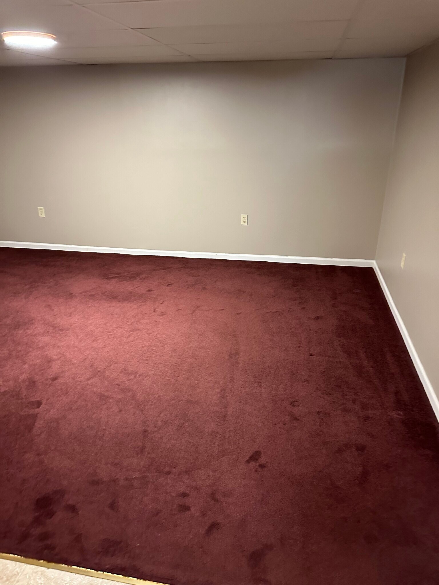 Master bedroom - 113 S Highland Ave