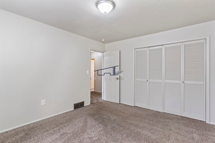 Building Photo - 2151 N 5700 E