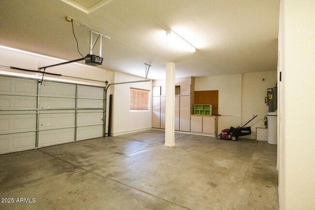 Building Photo - 4522 W Ravina Ln