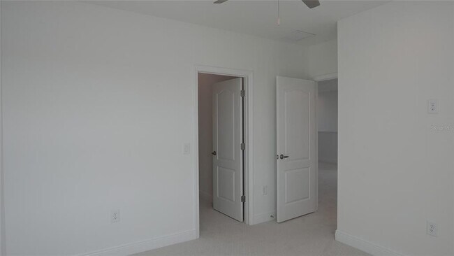 Building Photo - 6629 Fort Pierce Ave