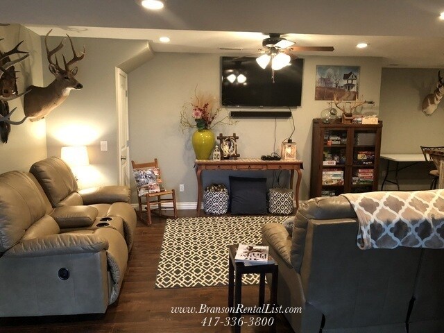 Building Photo - Now Leasing for August!!!