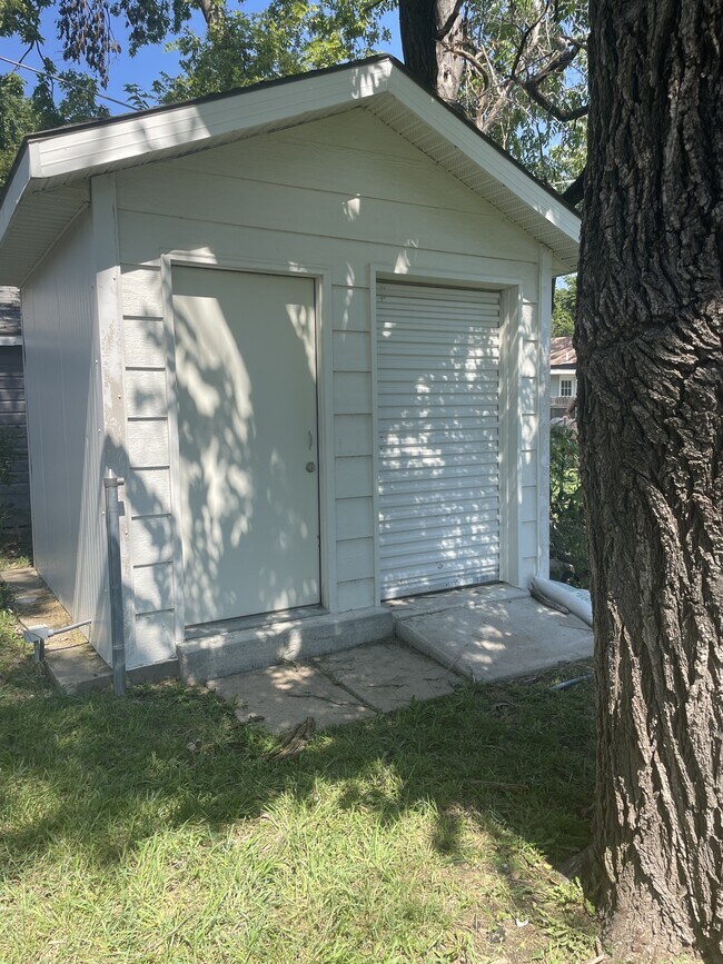 Building Photo - 508 S Sedgwick St