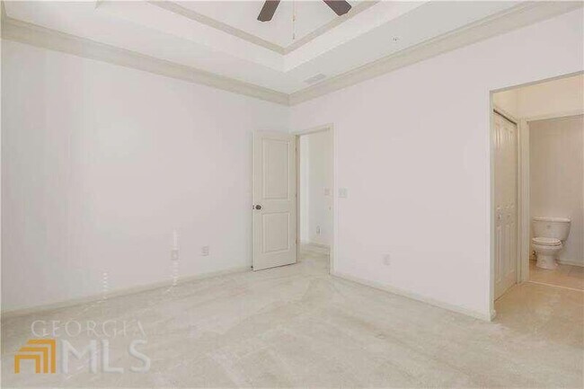 Building Photo - 3382 Vintage Cir SE