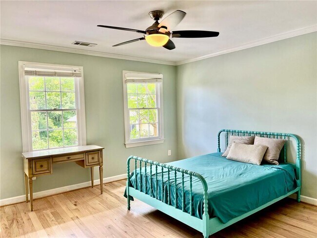 Building Photo - 2134 Briarlake Trace