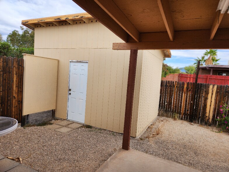 Building Photo - 9660 E Quail Pl