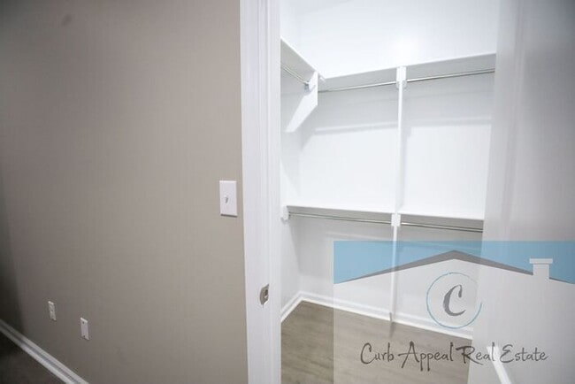 Building Photo - Luxury 2 bed 1 bath apartment - brand new construction!! Washer, dryer and utilities included!!