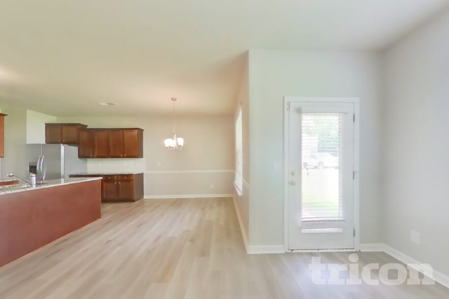 Building Photo - 2314 Shady Dr