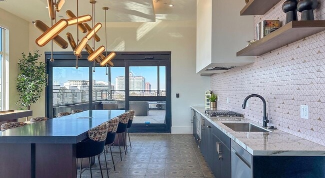 Building Photo - 357 E 500 S